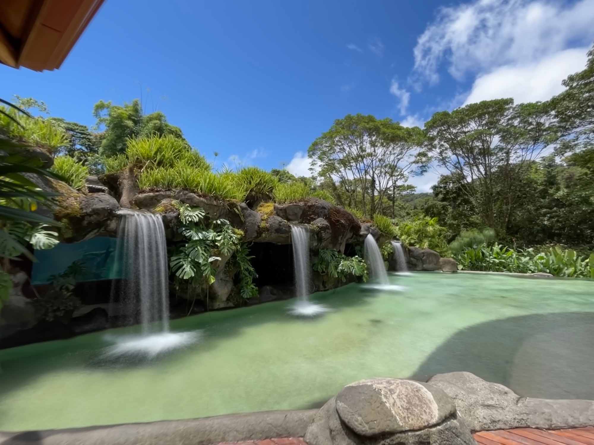 tour la paz waterfall gardens