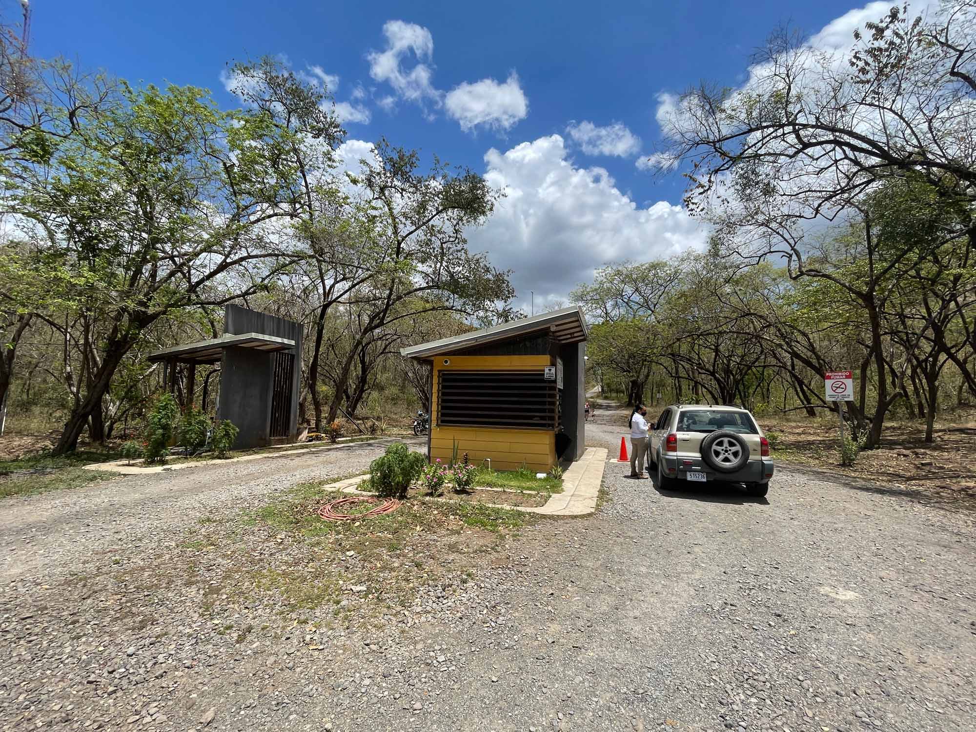 Llanos del Cortés Entrance