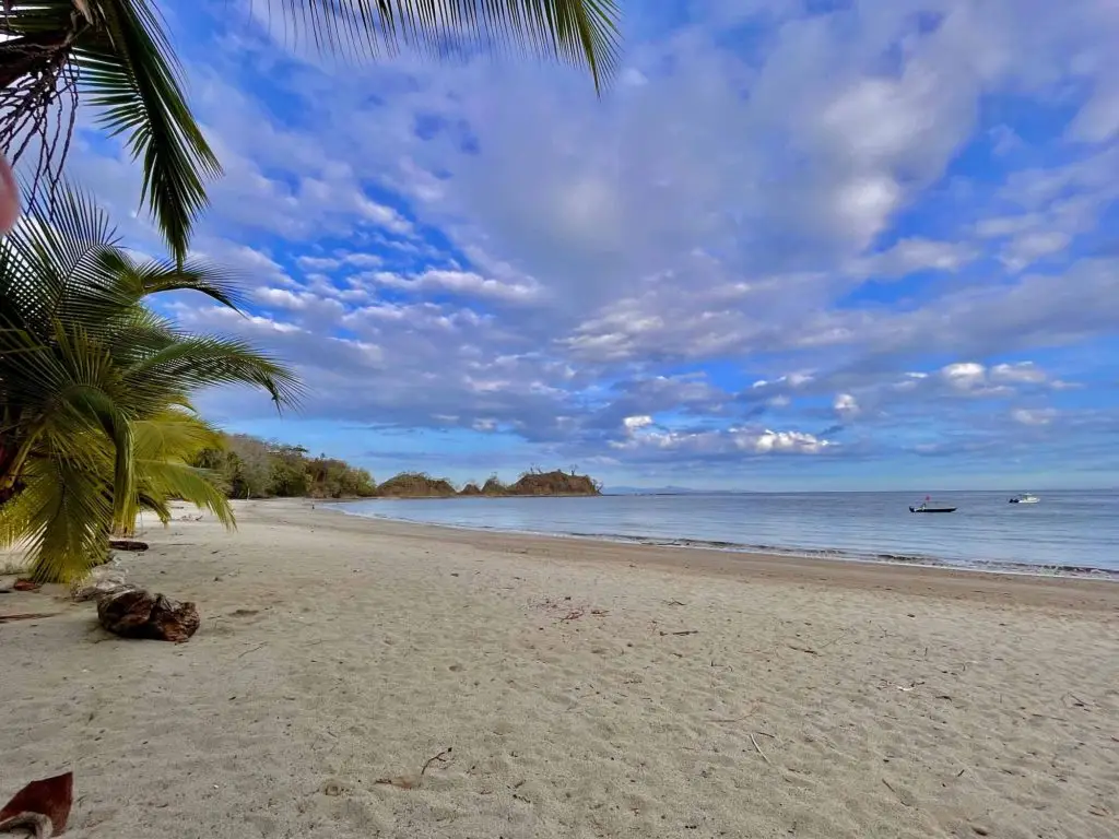 Playa Mantas Punta Leona